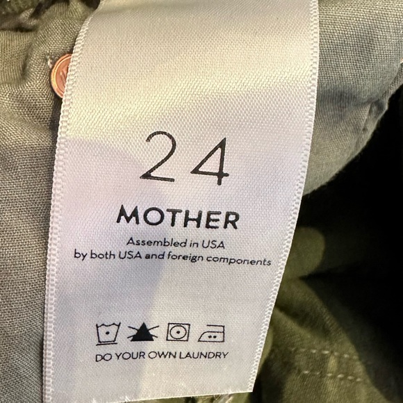 Mother The Looker Ankle Fray Jeans in ‘Second Chance.’ - Picture 7 of 12